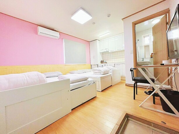 Imagen de la habitación del Hotel Sarang Guesthouse Dongdaemun. Foto 14