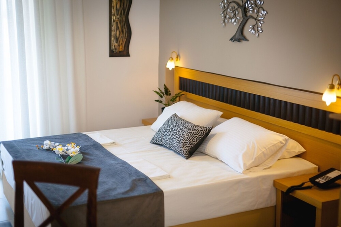 Imagen de la habitación del Hotel Sarantis. Foto 3