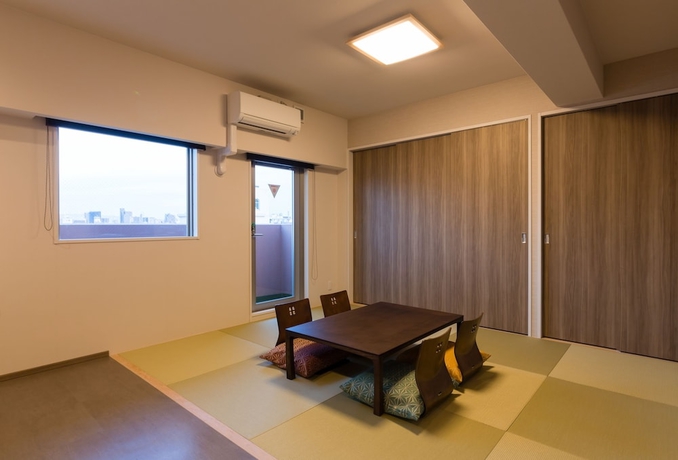 Imagen de la habitación del Hotel Sarasa Namba. Foto 11