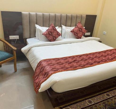Imagen de la habitación del Hotel Saraswati Home Stay Ayodhya. Foto 20