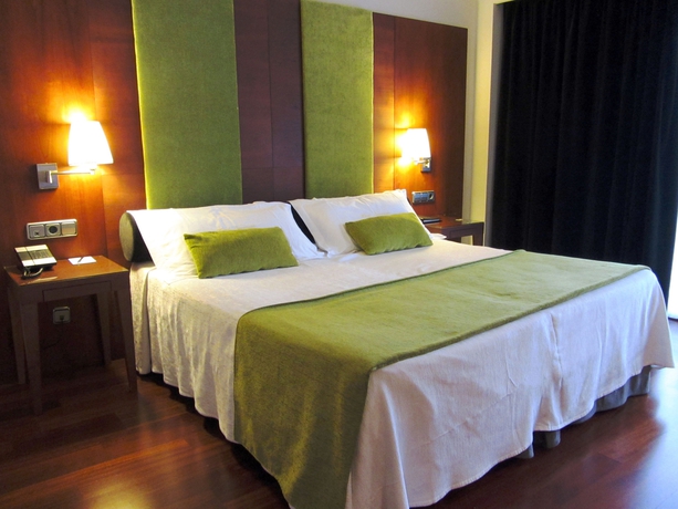 Imagen de la habitación del Hotel Saratoga, Palma de Mallorca. Foto 4