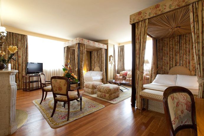 Imagen de la habitación del Hotel Saray, Granada. Foto 11