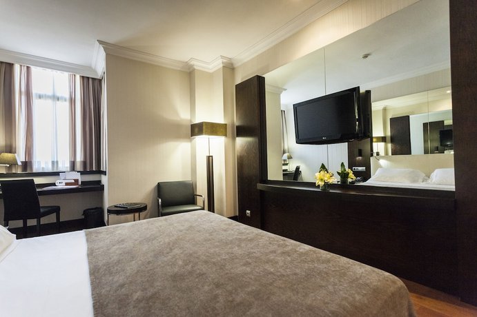 Imagen de la habitación del Hotel Saray, Granada. Foto 12