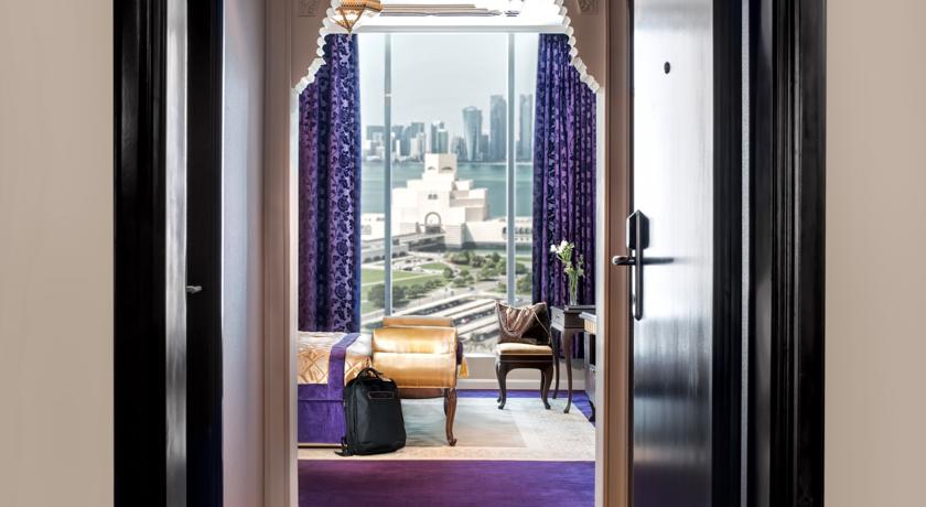 Imagen de los interiores del Hotel Saraya Corniche. Foto 11