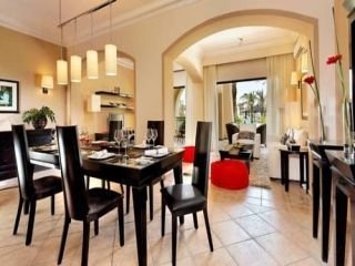 Imagen de la habitación del Hotel Saraya Palms. Foto 5