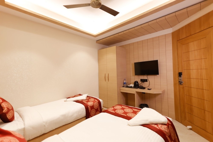 Imagen de la habitación del Hotel Sarc Inn. Foto 12