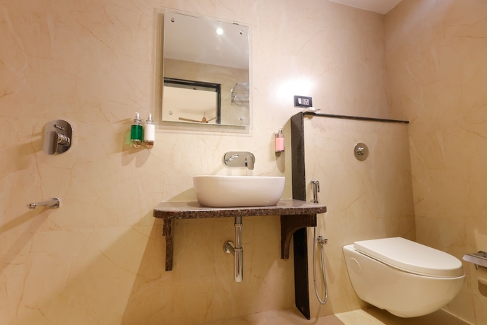 Imagen de la habitación del Hotel Sarc Inn. Foto 16