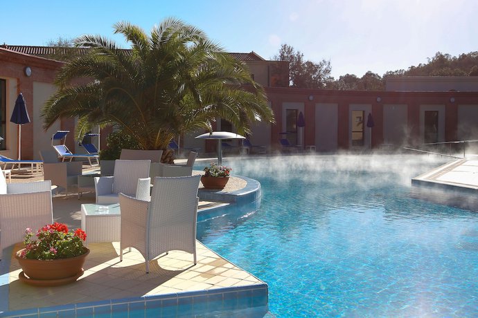 Imagen de la piscina del Hotel Sardegna Termale Hotel And Spa. Foto 18