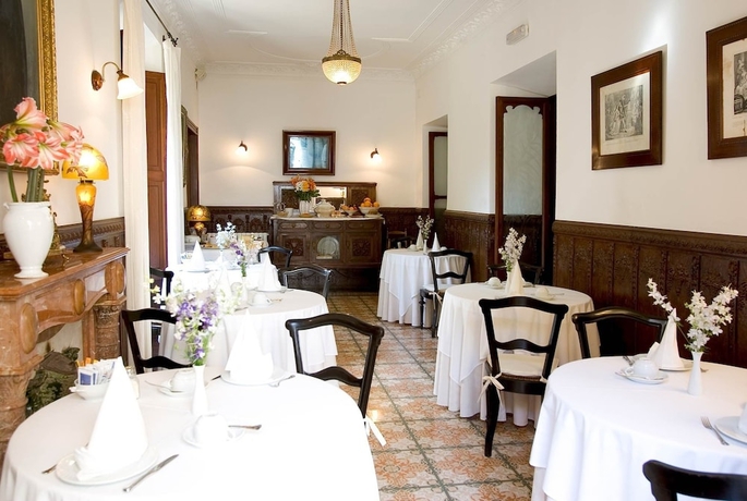 Imagen del bar/restaurante del Hotel S'ardeviu. Foto 3