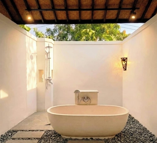 Imagen de la habitación del Hotel Sardja Uluwatu. Foto 16