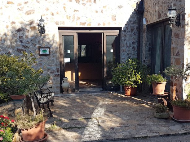 Imagen de los exteriores del Hotel Sardus Pater. Foto 16