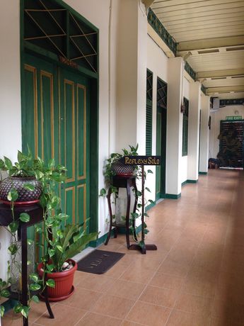 Imagen de los interiores del Hotel Sare Suites. Foto 15