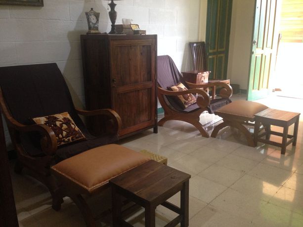 Imagen de los exteriores del Hotel Sare Suites. Foto 12