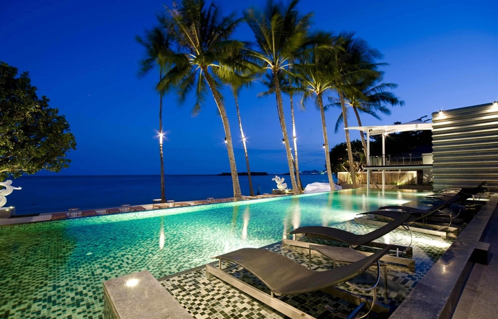 Imagen de la piscina del Hotel Sareeraya Villas and Suites. Foto 16