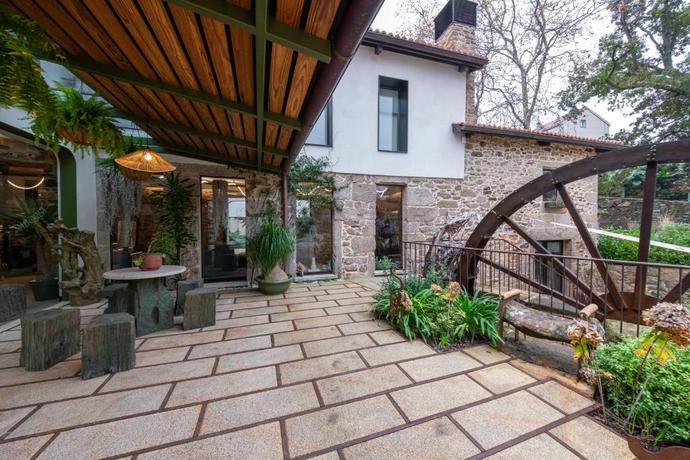 Imagen de los exteriores del Hotel Sarela Natura. Foto 11