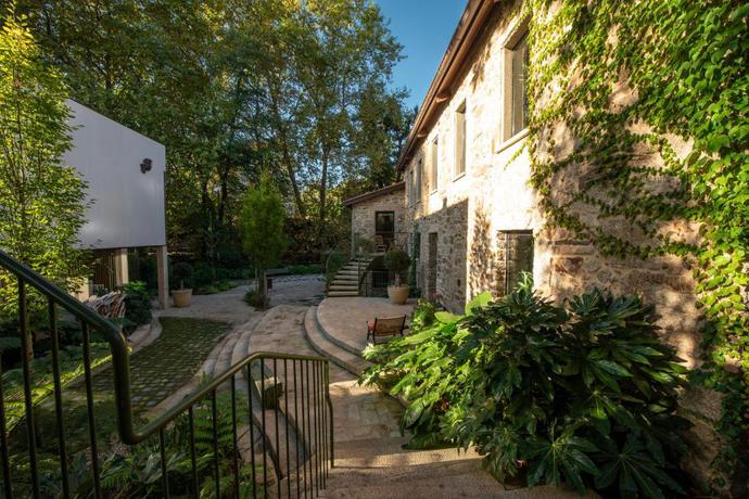 Imagen de los exteriores del Hotel Sarela Natura. Foto 14