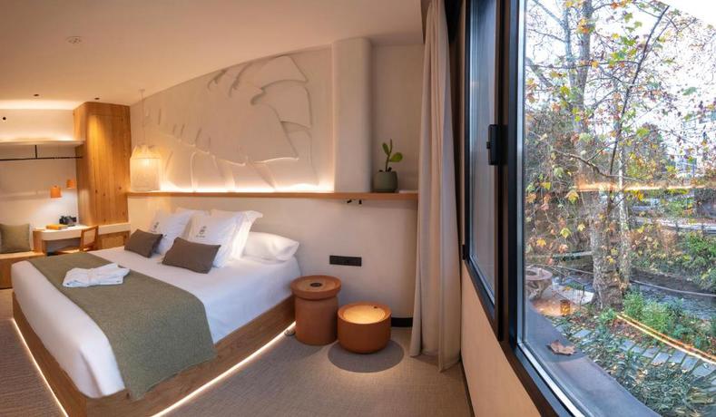 Imagen de la habitación del Hotel Sarela Natura. Foto 7