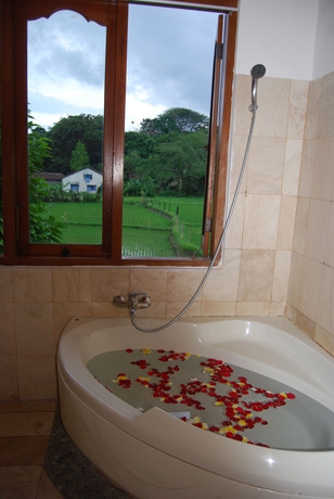 Imagen de la habitación del Hotel Saren Indah. Foto 14