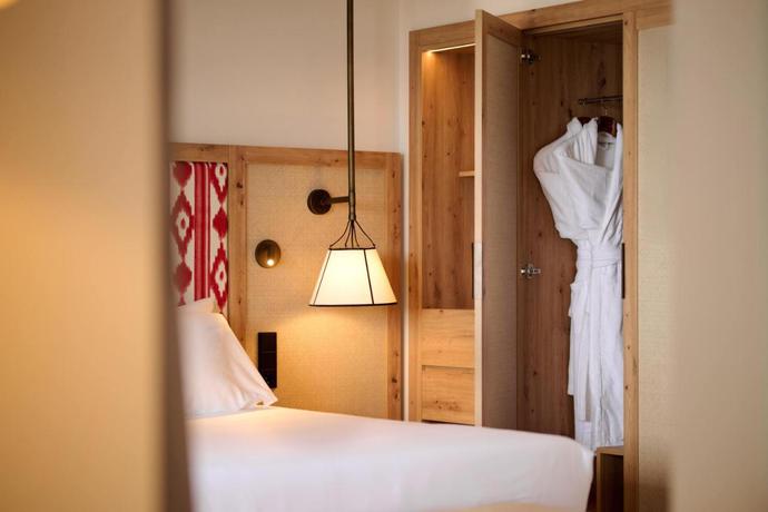 Imagen de la habitación del Hotel Sarena de Muro Resort Mallorca, part of Destination by Hyatt. Foto 13