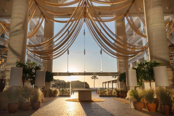 Imagen de los interiores del Hotel Sarena de Muro Resort Mallorca, part of Destination by Hyatt. Foto 10
