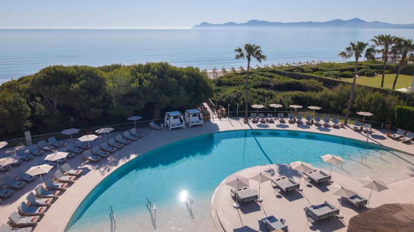 Imagen de la piscina del Hotel Sarena de Muro Resort Mallorca, part of Destination by Hyatt. Foto 18