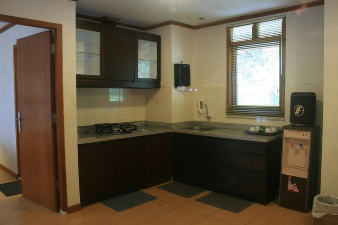 Imagen de la habitación del Hotel Sari Ater and Resort. Foto 7