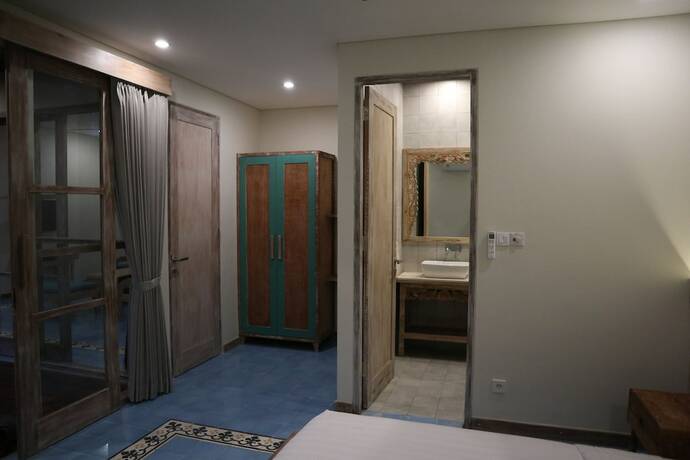 Imagen de la habitación del Hotel Sari Dana Villas. Foto 37