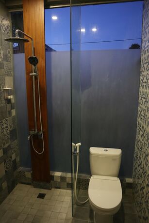 Imagen de la habitación del Hotel Sari Dana Villas. Foto 39