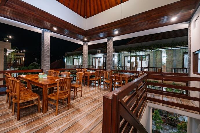 Imagen del bar/restaurante del Hotel Sari Nusa Inn, Lembongan Island. Foto 15