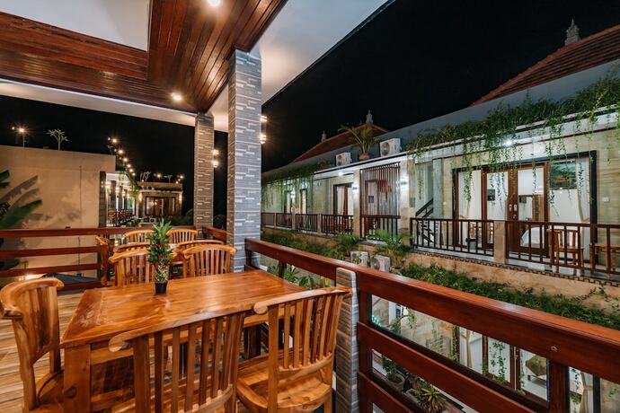 Imagen del bar/restaurante del Hotel Sari Nusa Inn, Lembongan Island. Foto 16