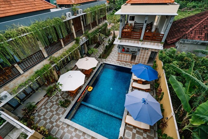 Imagen de la piscina del Hotel Sari Nusa Inn, Lembongan Island. Foto 19