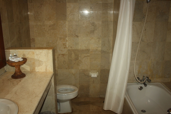 Imagen de la habitación del Hotel Sari Segara Resort, Villas and Spa. Foto 7