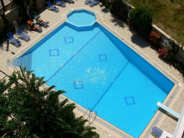 Imagen general del Hotel Sarikampos Beach, D&iacute;motik&iacute; En&oacute;tita Ier&aacute;petras. Foto 13