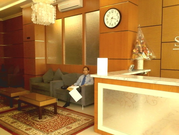 Imagen de los interiores del Hotel Sarila Sukoharjo. Foto 13