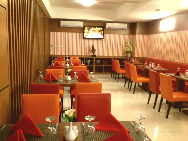 Imagen del bar/restaurante del Hotel Sarila Sukoharjo. Foto 2