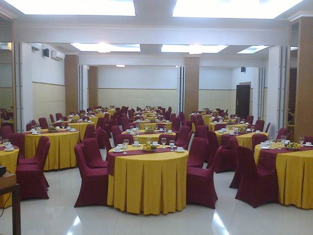 Imagen de los interiores del Hotel Sarila Sukoharjo. Foto 16