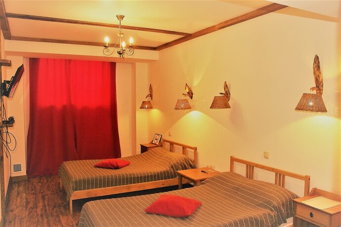 Imagen de la habitación del Hotel Sarin. Foto 14