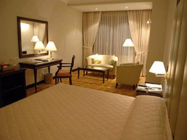 Imagen general del Hotel Sarina. Foto 3