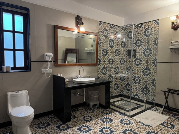 Imagen de la habitación del Hotel Sariska Safari Lodge. Foto 12