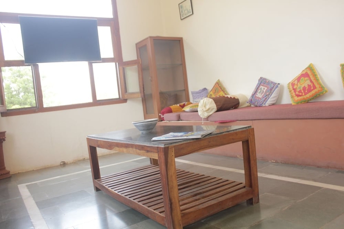 Imagen de los interiores del Hotel Sariska Tiger Camp Resort. Foto 18