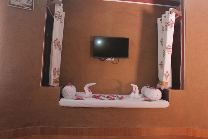 Imagen de la habitación del Hotel Sariska Tiger Camp Resort. Foto 5