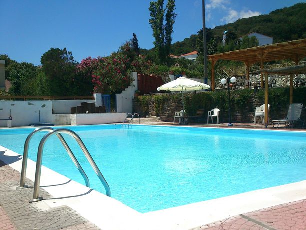 Imagen del bar/restaurante del Hotel Sariza Spring. Foto 3