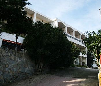 Imagen de los interiores del Hotel Sariza Spring. Foto 13