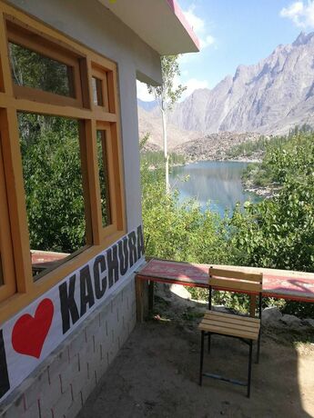 Imagen general del Hotel Sarkar kachura. Foto 1