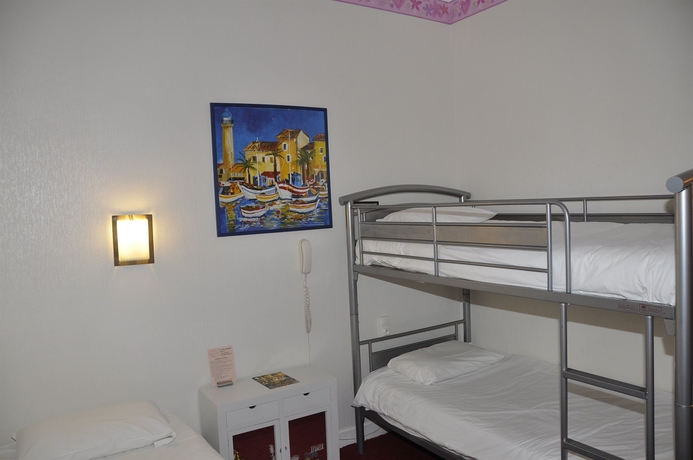Imagen de la habitación del Hotel Sarl Cesar. Foto 10