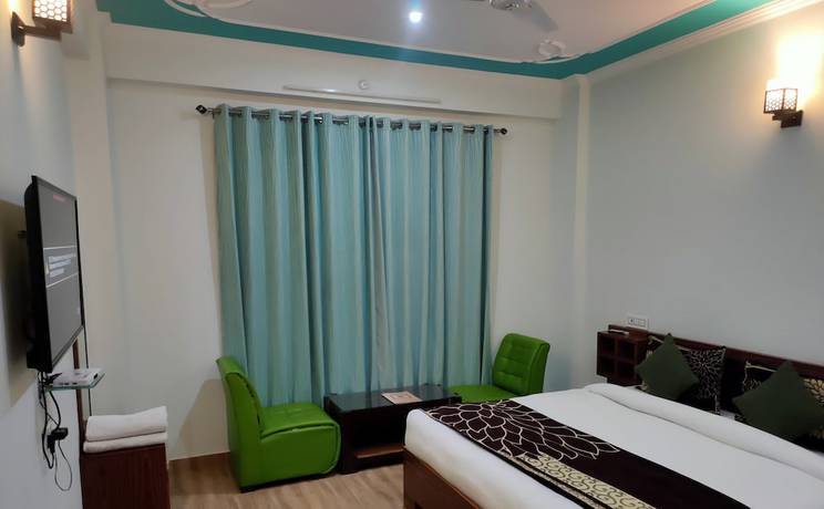 Imagen de la habitación del Hotel Sarla Regency. Foto 6