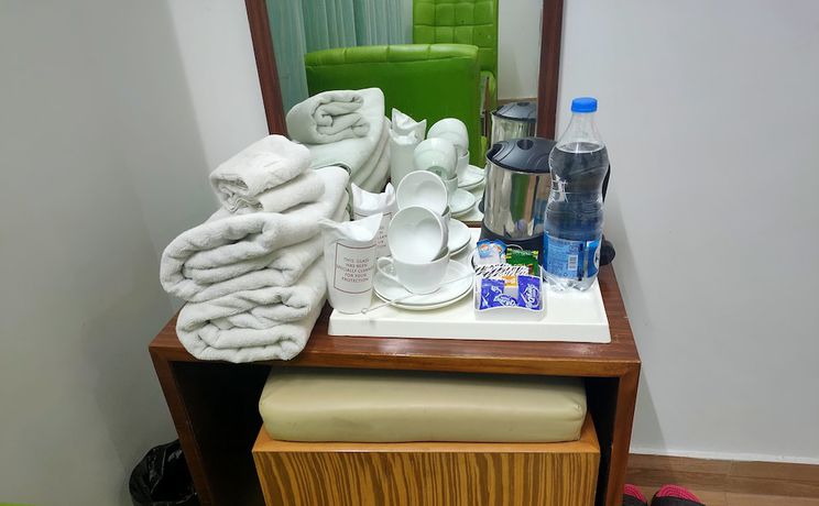 Imagen de la habitación del Hotel Sarla Regency. Foto 9