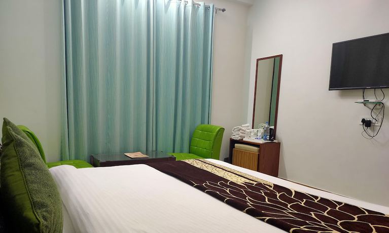 Imagen de la habitación del Hotel Sarla Regency. Foto 10