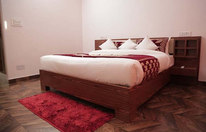 Imagen de la habitación del Hotel Sarla Regency. Foto 12