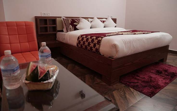 Imagen de la habitación del Hotel Sarla Regency. Foto 16